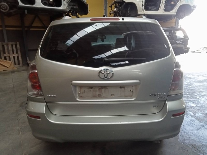 toyota corolla verso (r1) del año 2006