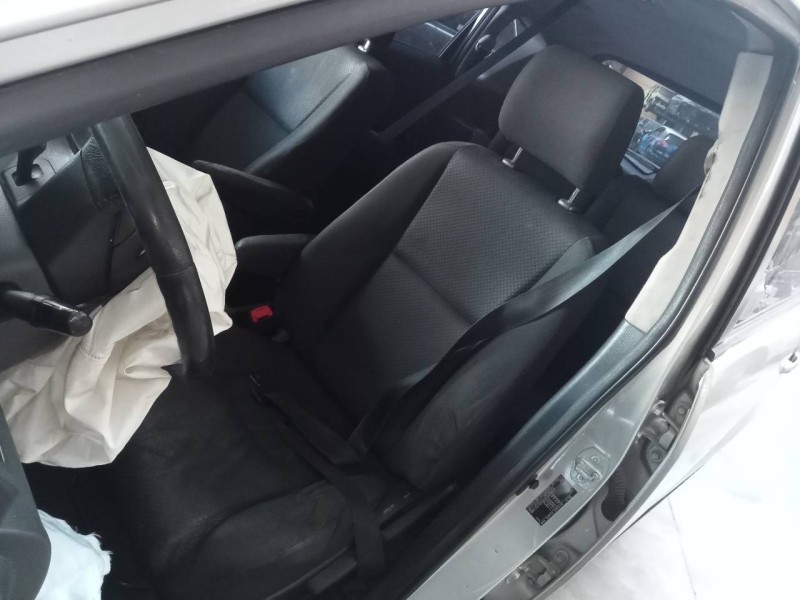 toyota corolla verso (r1) del año 2006