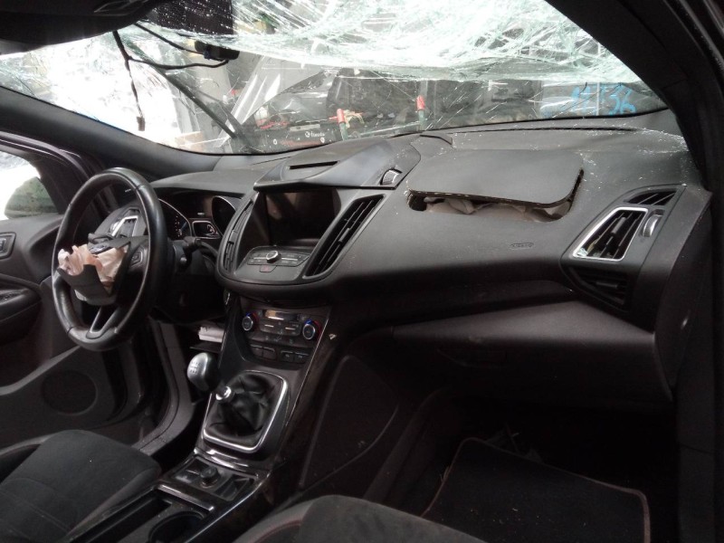 ford kuga (cbs) del año 2017