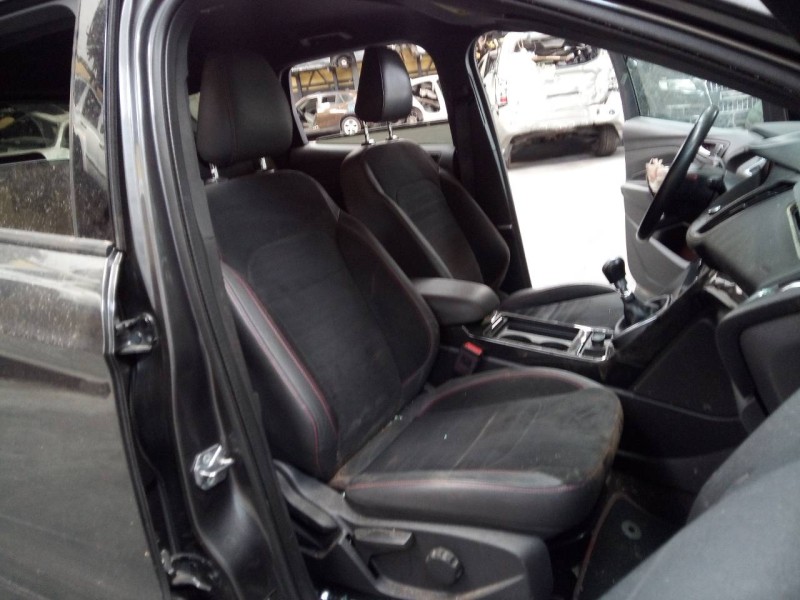 ford kuga (cbs) del año 2017