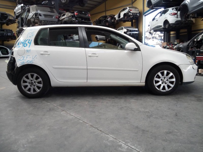 volkswagen golf v berlina (1k1) del año 2009