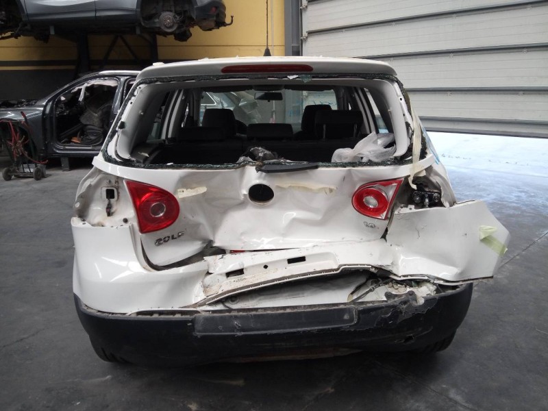 volkswagen golf v berlina (1k1) del año 2009