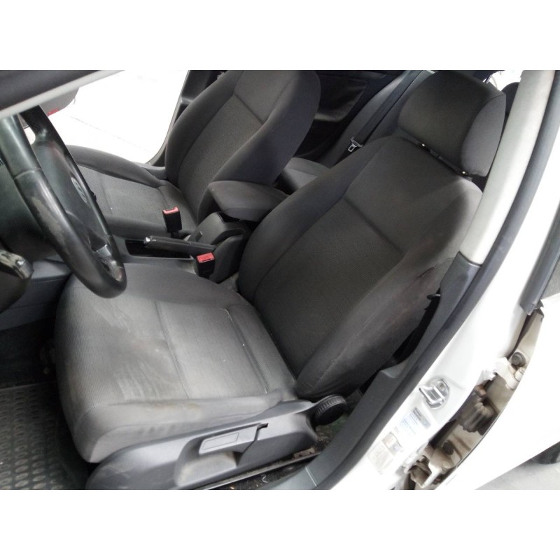 volkswagen golf v berlina (1k1) del año 2009