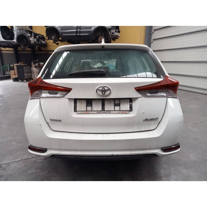 toyota auris del año 2016