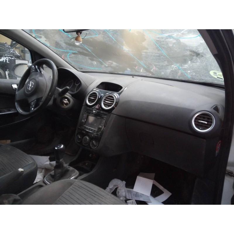 opel corsa d del año 2014