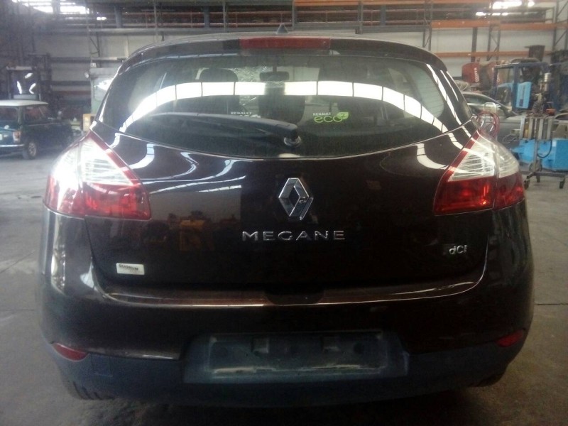 renault megane iii berlina 5 p del año 2012