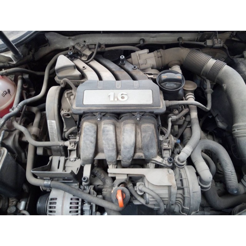 volkswagen golf v berlina (1k1) del año 2009