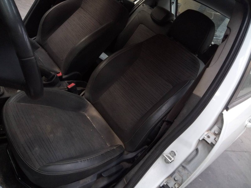 opel corsa d del año 2014