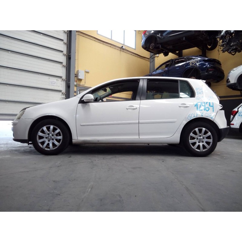 volkswagen golf v berlina (1k1) del año 2009