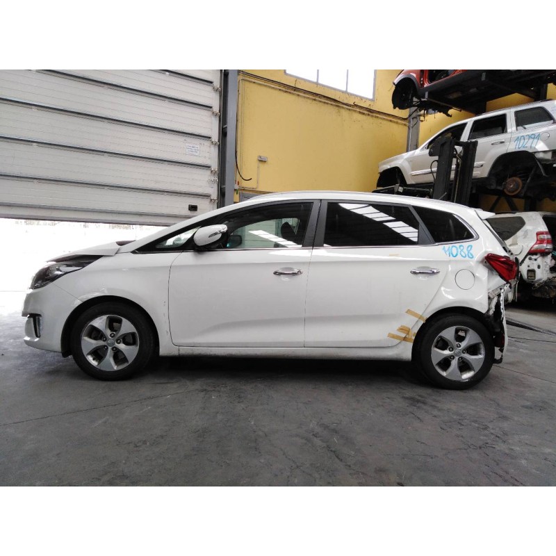 kia carens ( ) del año 2014