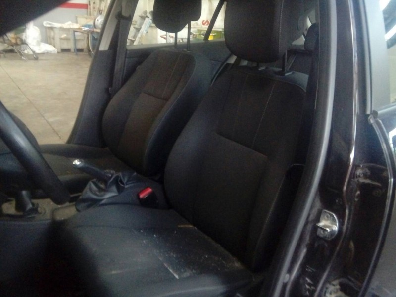 renault megane iii berlina 5 p del año 2012