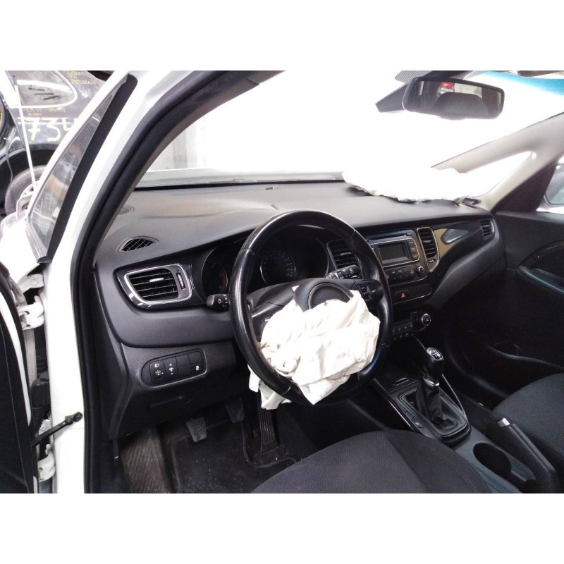 kia carens ( ) del año 2014