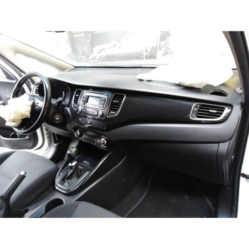 kia carens ( ) del año 2014