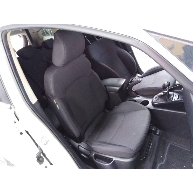 kia carens ( ) del año 2014