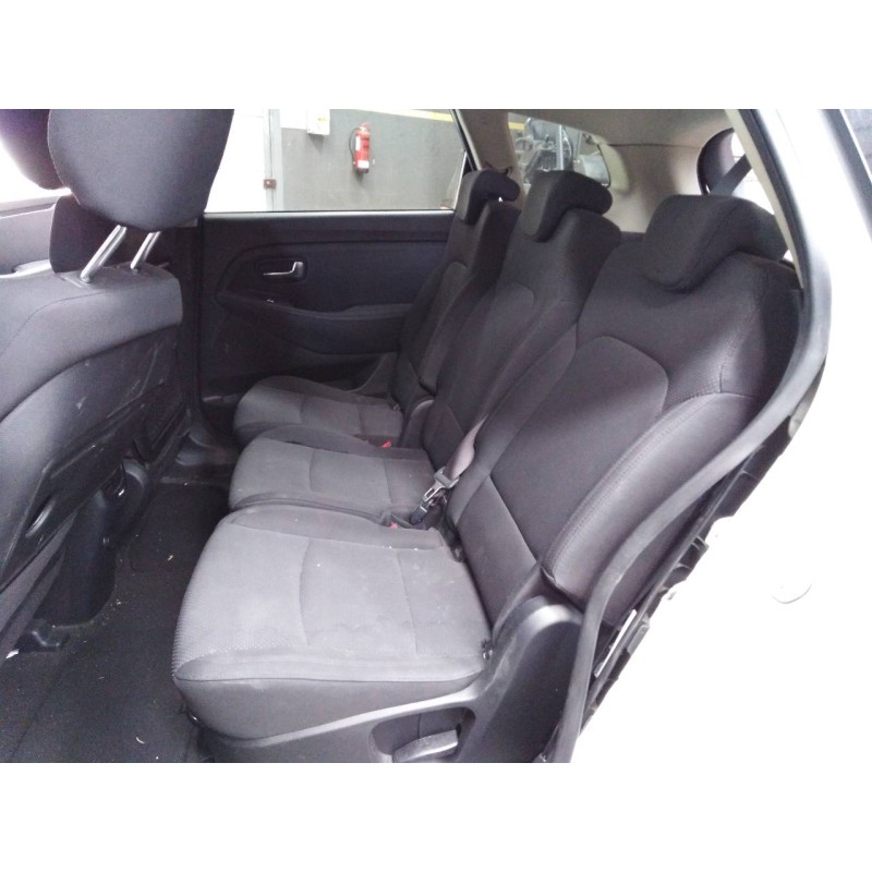 kia carens ( ) del año 2014