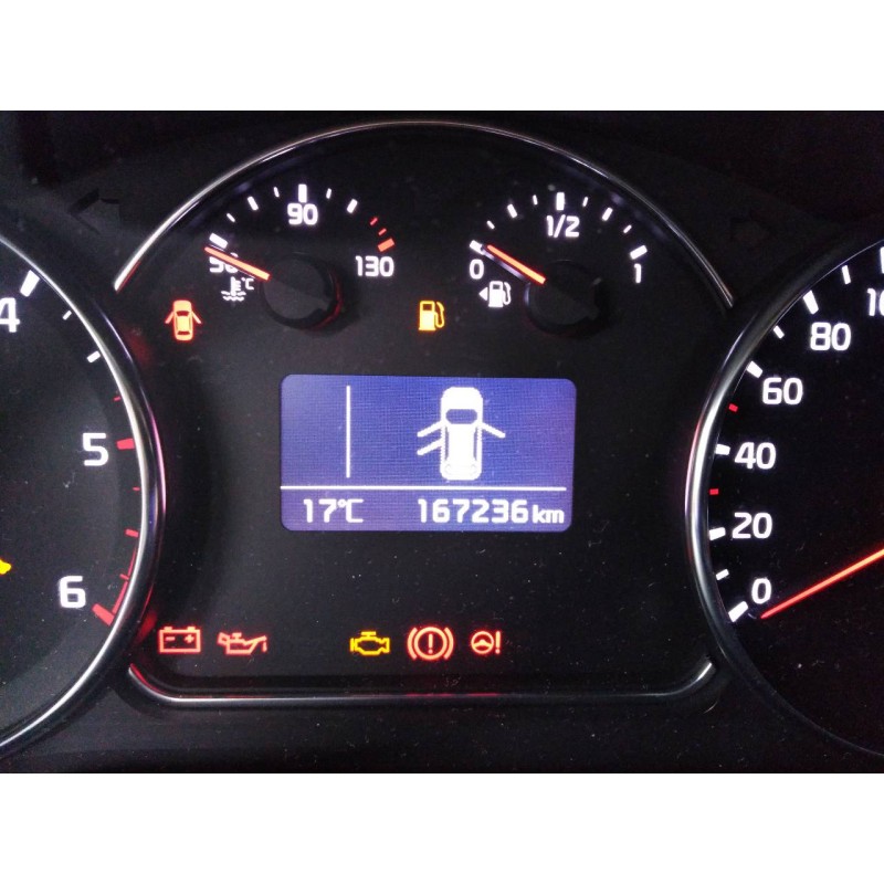 kia carens ( ) del año 2014