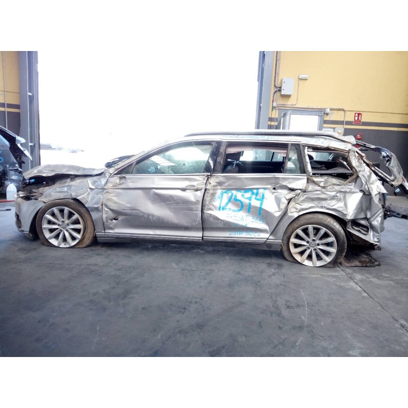 volkswagen passat variant (3g5) del año 2015
