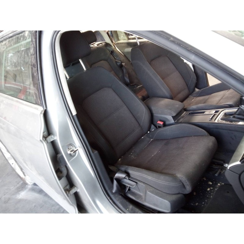 volkswagen passat variant (3g5) del año 2015