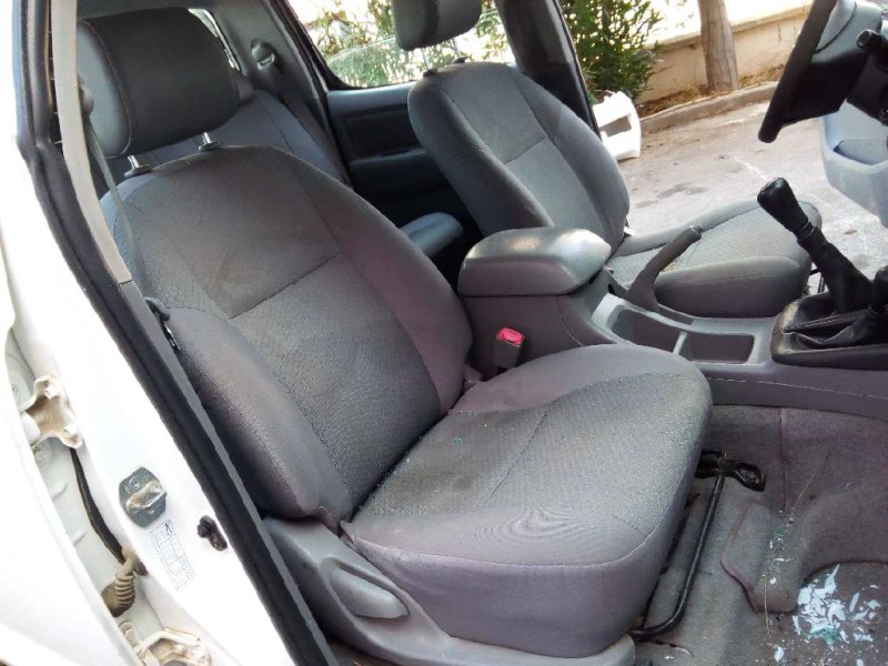 toyota hilux (kun) del año 2011