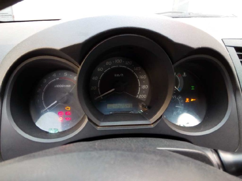 toyota hilux (kun) del año 2011