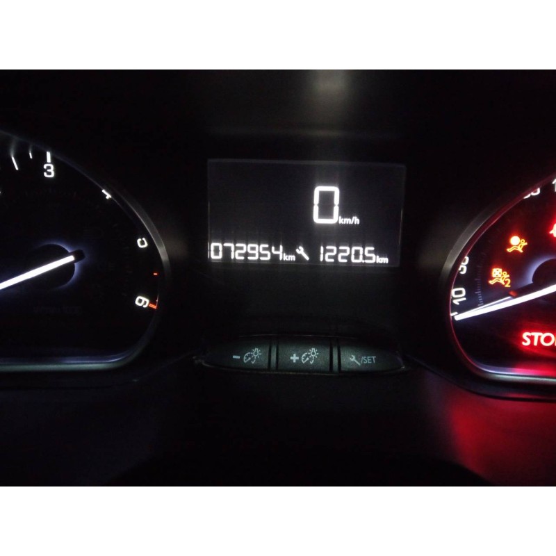 peugeot 2008 (--.2013) del año 2017