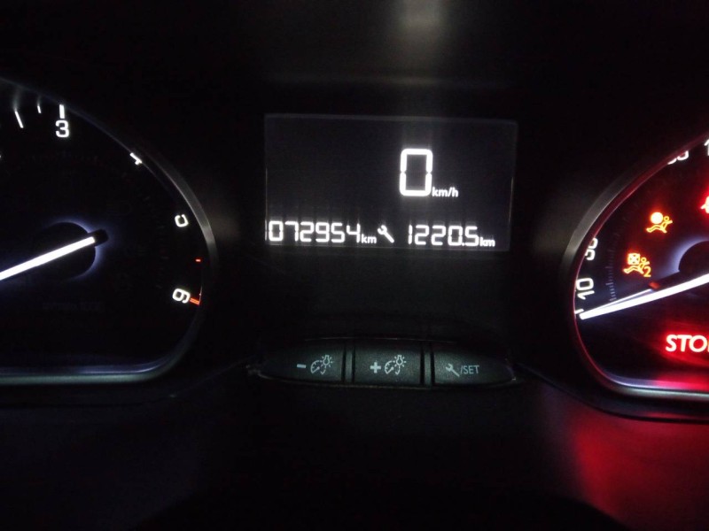 peugeot 2008 (--.2013) del año 2017