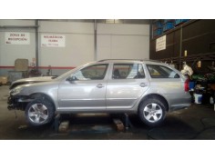 SKODA OCTAVIA BERLINA (1Z3)