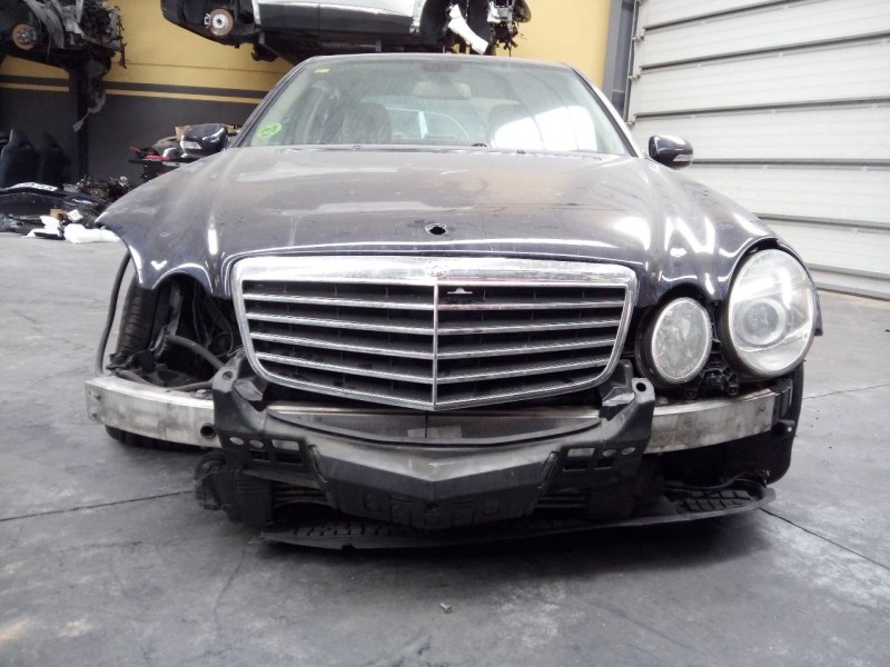 mercedes-benz clase e (w211) berlina del año 2008