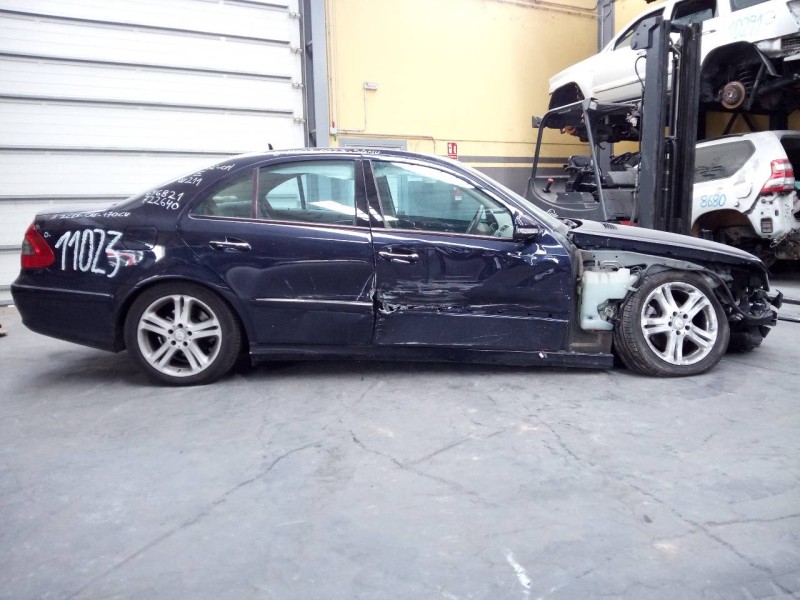 mercedes-benz clase e (w211) berlina del año 2008