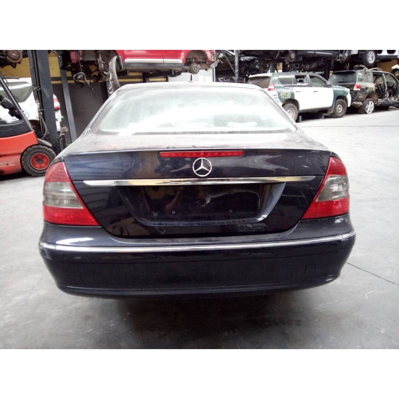mercedes-benz clase e (w211) berlina del año 2008