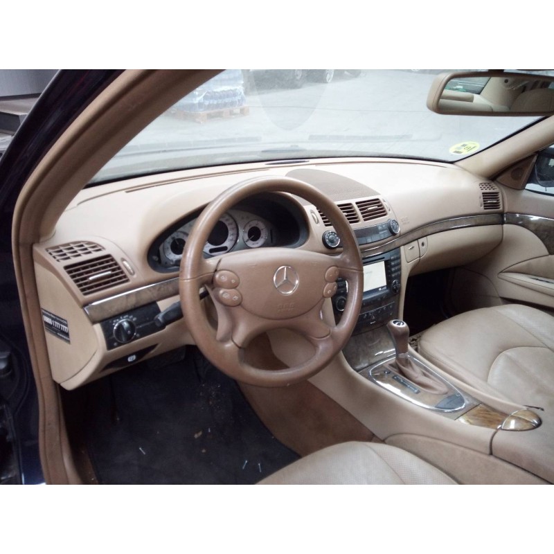 mercedes-benz clase e (w211) berlina del año 2008