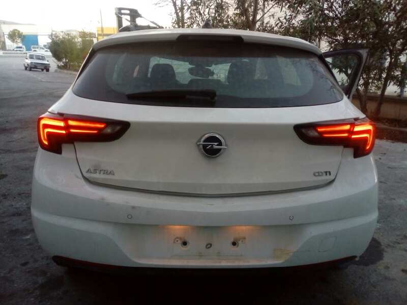 opel astra k lim. 5türig del año 2018