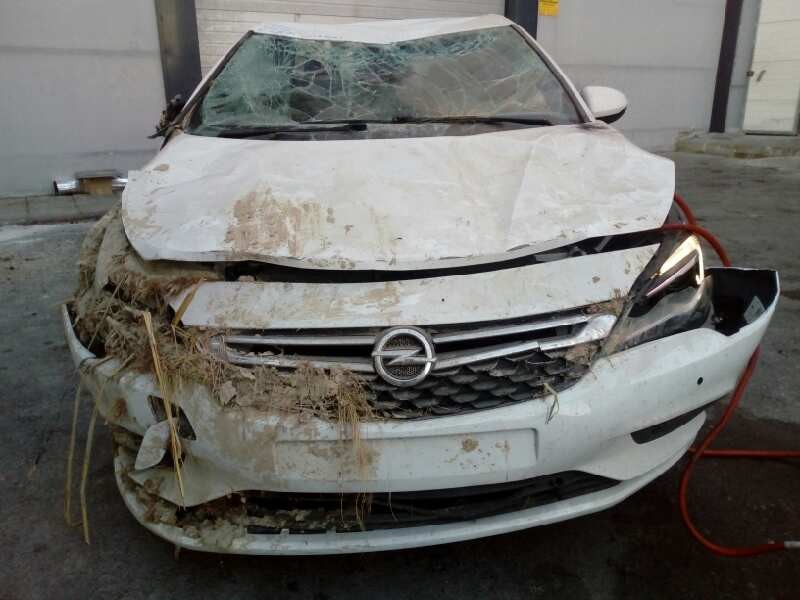 opel astra k lim. 5türig del año 2018