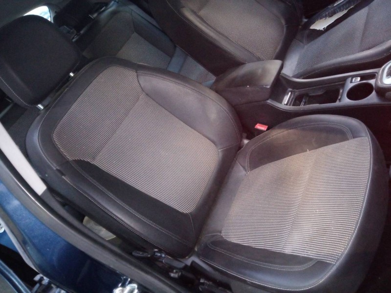 opel astra j lim. del año 2009