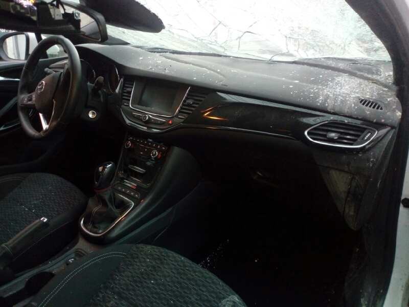 opel astra k lim. 5türig del año 2018