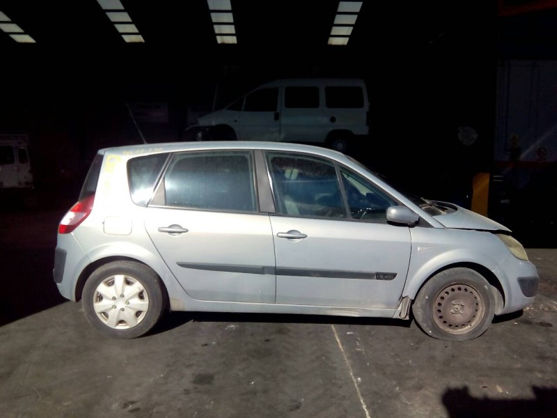 renault scenic ii del año 2003