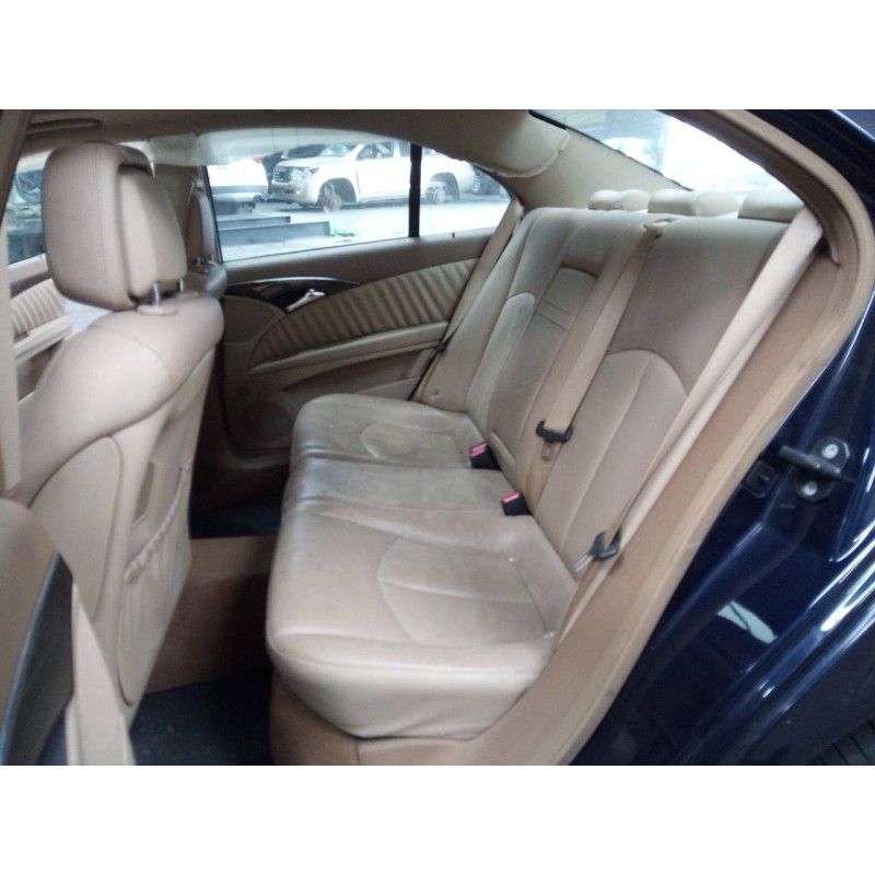 mercedes-benz clase e (w211) berlina del año 2008