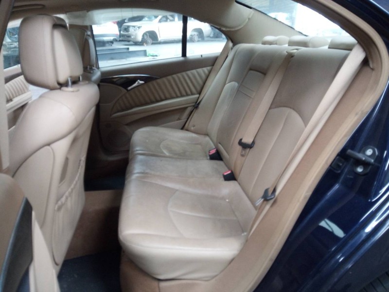 mercedes-benz clase e (w211) berlina del año 2008