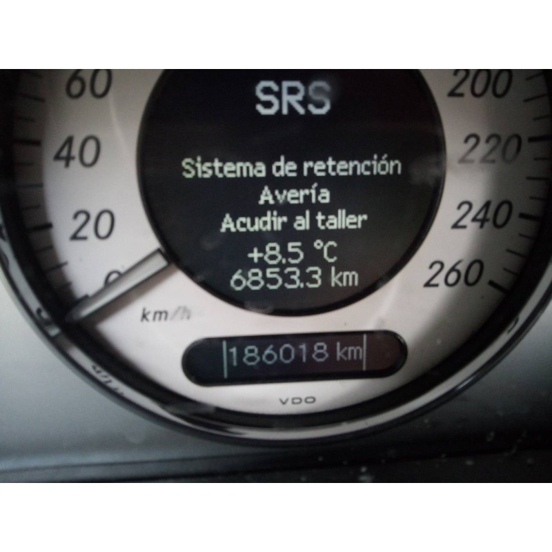 mercedes-benz clase e (w211) berlina del año 2008