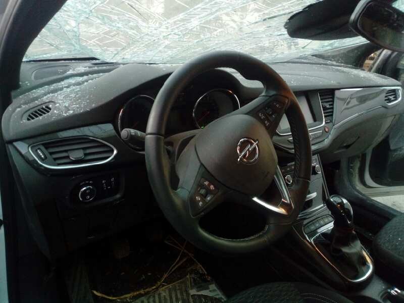 opel astra k lim. 5türig del año 2018