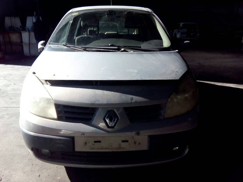 renault scenic ii del año 2003