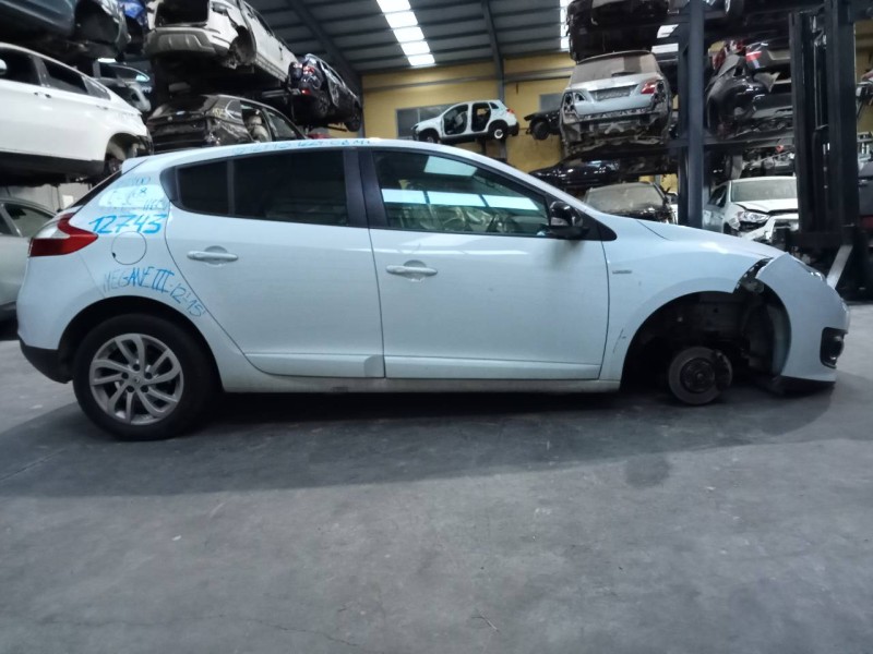 renault megane iii berlina 5 p del año 2014