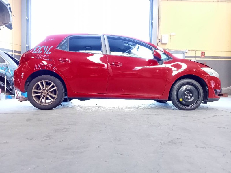 toyota auris del año 2009