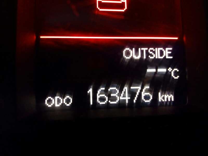 toyota auris del año 2013