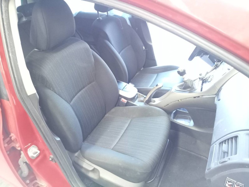 toyota auris del año 2009