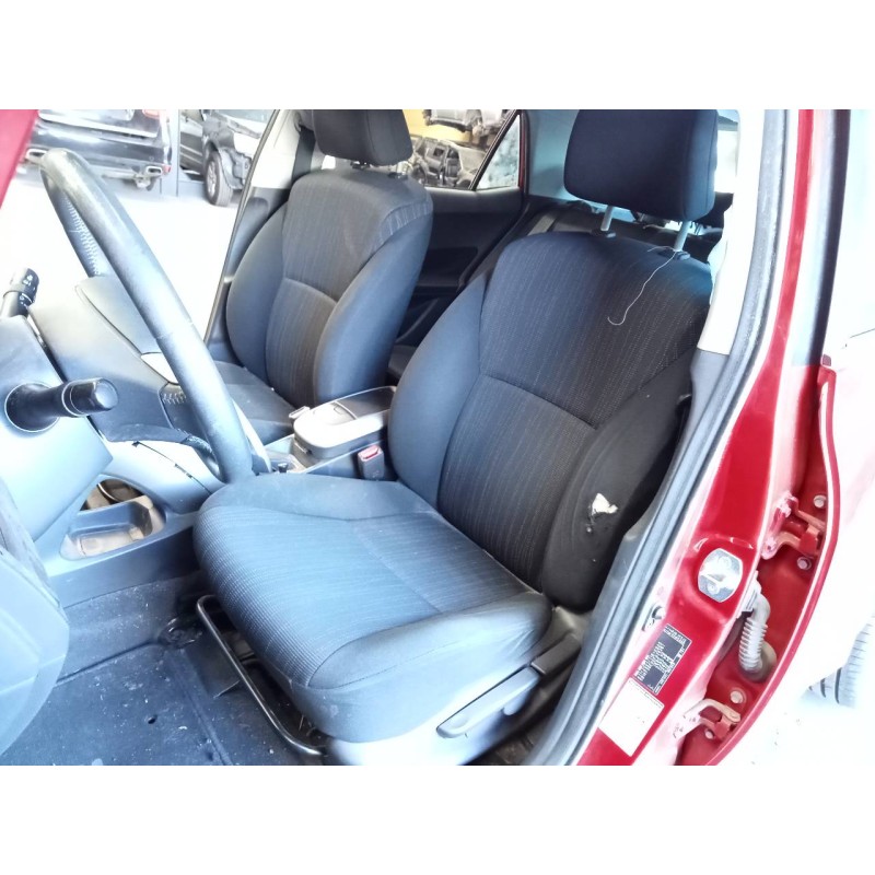 toyota auris del año 2009