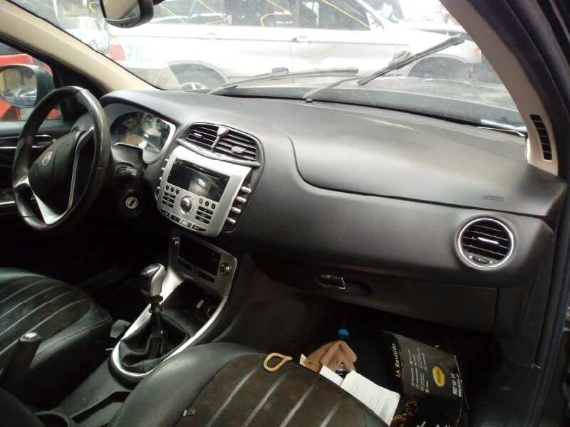 lancia delta (181) del año 2013