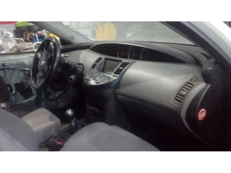 nissan primera berlina (p11) del año 2002