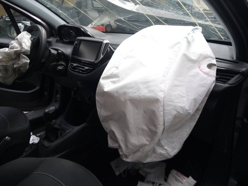 peugeot 208 del año 2018