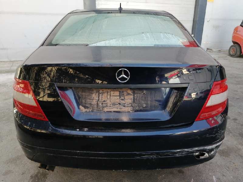 mercedes-benz clase c (w204) berlina del año 2013